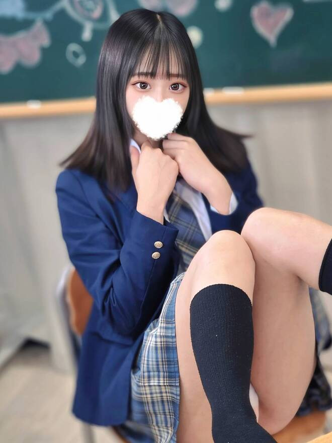 삠
